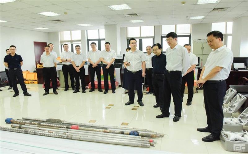 徐志文在物探院调研时强调：打造“金刚钻”，，，，，，服务“大产业”