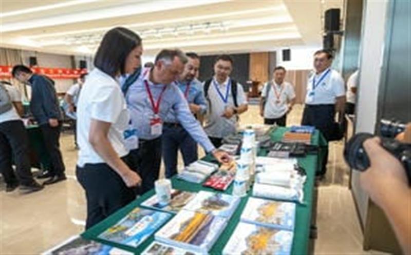 坚守二十载，，，，，可可托海世界地质公园首次再评估圆满落幕